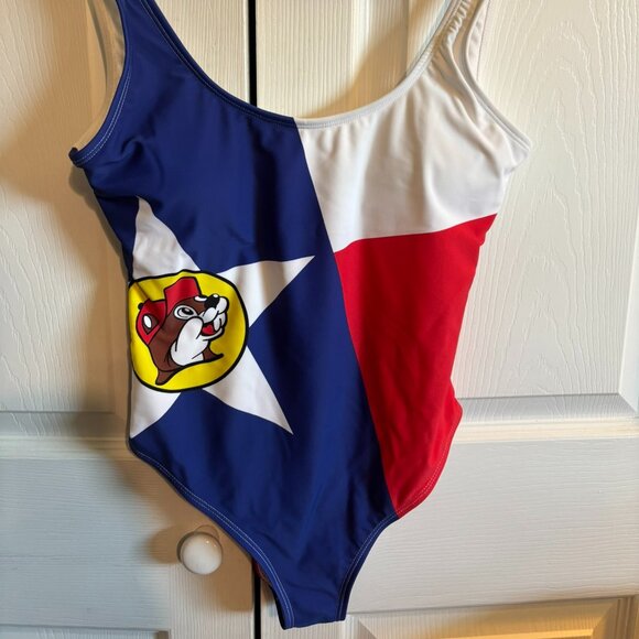 NWT Bucees Womens One Piece Swim Suit Size M - Picture 1 of 4